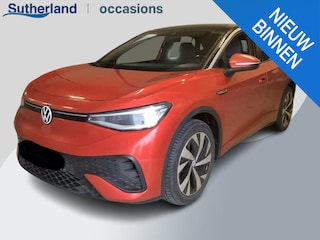 Volkswagen ID.5 Pro 77 kWh | Stoel- en stuurwielverwarming | Achteruitrijcamera | 20 inch velgen | Getint glas | Navigatie