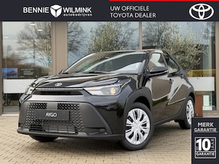 Toyota Aygo Hybrid 115 play