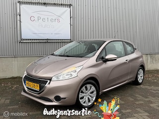 Peugeot 208 1.2 VTi Active 2014 / Airco / Cruisecontrol / Bluetooth / 4S banden nieuw / NAP