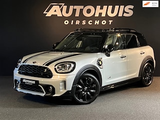 Mini Countryman 2.0 Cooper S E ALL4 MINI Panorama/ Camera/ Stuurverwarming/ Leder/ Automatische achterklep/ Keyless