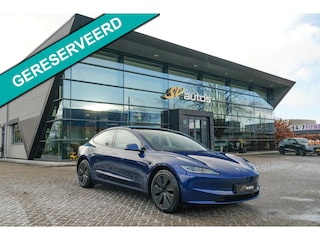Tesla Model 3 283pk MJ2024 Nieuw model RWD 60 kWh Autopilot Zwart leder Stoelverwarming Camera NLauto 1e eigenaar