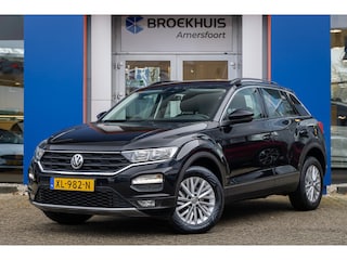 Volkswagen T-Roc 1.5 TSI Style | Trekhaak | Cruise adaptief | Apple Carplay/Android Auto | Navigatiesysteem | Parkeersensoren | | Achterbank in delen neerklapbaar | Bluetooth telefoonvoorbereiding | Cruise control adaptief