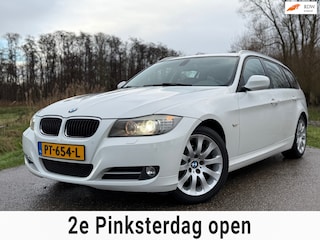 BMW 3-serie Touring 318i High Executive / Automaat / Panorama dak / Goed onderhouden / Climate Control / Stoelverwarming