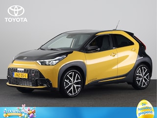 Toyota Aygo Hybrid 115 GR Sport *DEMO* | JLB geluidsysteem | 18" LM velgen | GR Sport uitvoering |