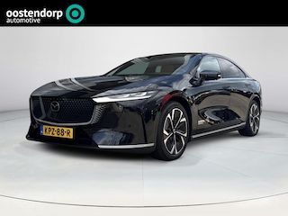 Mazda 6e Takumi Plus Long Range 80 kWh | Dit jaar nog rijden 17% bijtelling | Stoelverwarming/verkoeling | Stuurverwarming | Panoramadak | Adaptive cruise-control | Tan-nappa leder interieur | 360-Camera | SONY-premium audiosysteem |