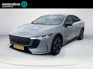 Mazda 6e Takumi Long Range 80 kWh | Zwart leder | 360 Camera | Geheugenstoelen | Panorama Dak | Headupdisplay | Adaptieve Cruise control | Sony premium audio | Dodehoeksensoren | Trekhaak |