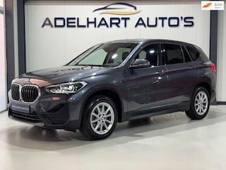 BMW X1 SDrive18i Executive Automaat / Navigatie full map / Cruise control / Climate control / Parkeer sensoren