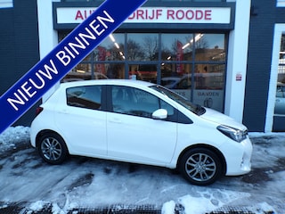 Toyota Yaris 1.0 VVT-i Aspiration 1 EIGENAAR, DEALER ONDERHOUDEN, CAMERA,ZEER MOOI !!!
