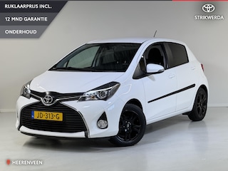 Toyota Yaris 1.3 VVT-i Aspiration Bi-Tone | Lederen bekleding |