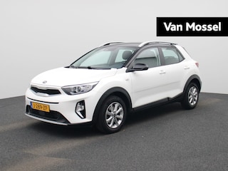 Kia Stonic 1.0 T-GDi MHEV DynamicLine | LMV | Navigatie | Parkeer sensoren | Climate control | Bluetooth | Cruise control | DAB | Camera | Apple carplay