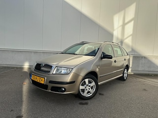 Skoda Fabia Combi 1.4-16V Elegance - Airco / Elektr. ramen / Cruise / Nieuwe riem / NAP / Apk t/m 11-2026
