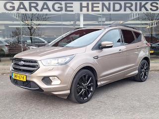 Ford Kuga 1.5 ST Line | Trekhaak 2000kg | Winter-Pack | LED | Navi | Stoel&Stuur Verwarming | occasion