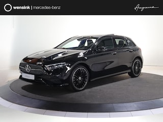 Mercedes-Benz A-klasse 250e Business Solution AMG | Panoramaschuifdak | Premium Plus | 19”AMG-velgen | Head-up display | Dodehoekassistent |