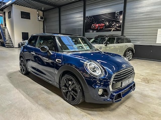 Mini John Cooper Works 1.5 Cooper automaat/NL auto/Navi/Led/Facelift