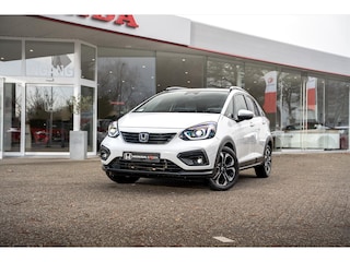 Honda Jazz 1.5 Full Hybrid Crosstar Automaat | Dealeronderhouden | Navigatie | PDC voor en achter | Camera | Carplay / Android Auto | Stoelverwarming