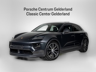 Porsche Macan 4
