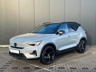 Volvo EX40 Single Motor Extended Range Ultra Black Ed. 82 kWh | Panoramadak | 17% bijtelling | Harman/Kardon | Adaptive Cruise | BLIS | Privacy Glass | 360 Camera | Keyless