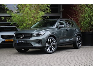 Volvo XC40 2.0 B4 Plus Dark | 20" Velgen | Matrix LED | 360 Camera | Panoramadak | Pilot Assist