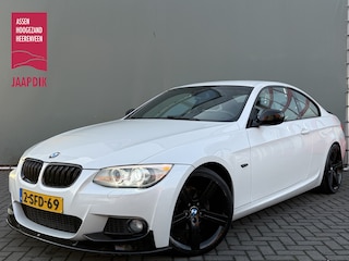 BMW 3-serie Coupé BWJ 2013 320i Corporate Lease Business Line Sport 164 PK NIEUW BINNEN