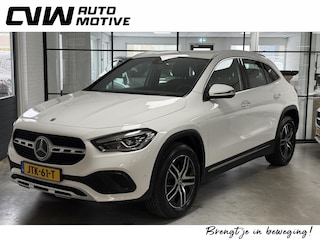 Mercedes-Benz GLA 250e | Navigatie | Trekhaak | Adaptieve cruise | Lane assist | Camera | Sfeerverlichting | 18 inch lichtmetalen velgen | Virtual cockpit | Stoelverwarming | Elektrische achterklep | Dealeronderhouden