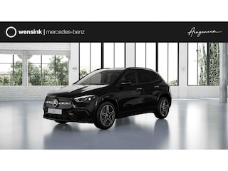 Mercedes-Benz GLA 180 Business Solution AMG | Panoramaschuifdak | Trekhaak | Nightpakket | Achteruitrijcamera | Stoelverwarming voor |