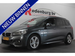 BMW 2-serie Tourer 220i 7p. High Executive - M Aerodynamica / Alcantara / Pano