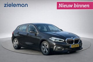BMW 116d Business Edition Automaat - Navi, Trekhaak afn.