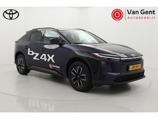 Toyota bZ4X Executive 73 kWh | Warmtepomp | Trekhaak | Leder | Navigatie | Dodehoek detectie | JBL | 360 camera | Stoelverwarming/-ventilatie | Stuurwiel verwarmd | Digitale binnenspiegel