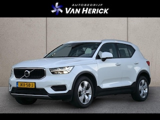Volvo XC40 1.5 T3 Momentum Pro 163PK | Achteruitrijcamera | Clima | Stoelverwarming