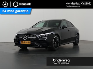 Mercedes-Benz A-klasse 180 AMG Line Panoramadak | 19inch LM Velegen | Multibeam led | Night pakket | Key less Go |
