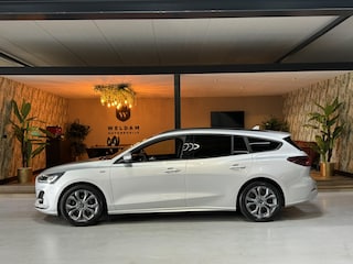 Ford Focus Wagon 1.0 EcoBoost Hybrid ST Line Garantie StuurVW StoelVW Carplay Keyless Clima Led Navi Rijklaar