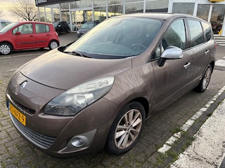 Renault Scénic 1.4 TCe Celsium 130PK! NL AUTO NAP! Navi l Airco ECC l Cruise l LMV l MTF-stuur! DEALER OH l TOPSTAAT!