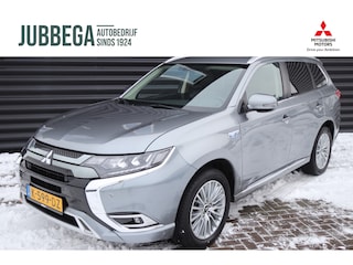 Mitsubishi Outlander 2.4 PHEV Intense Dealer O.H, NL-Auto, BTW Auto, Trekhaak afneembaar