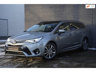Toyota Avensis Touring Sports 1.8 VVT-i Executive, Automaat