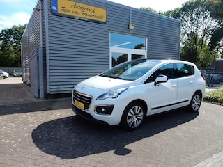Peugeot 3008 1.2 PureTech ALLURE*LEDER*PANODAK*NAVI*CR CONTR