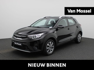 Kia Stonic 1.2 Urban Edition | LMV | Parkeer sensoren | Bluetooth | Apple carplay | Airco | DAB | Lage km stand