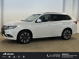 Mitsubishi Outlander 2.0 PHEV instyle+ / cruise control adaptief / elektrisch glazen schuif-/kanteldak / LED koplampen / voorstoelen verwarmd /