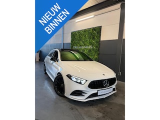 Mercedes-Benz A-klasse 200 Business Solution AMG Panorama dak | Sfeerverlichting | Groot display | Burmester | Vol in de opties