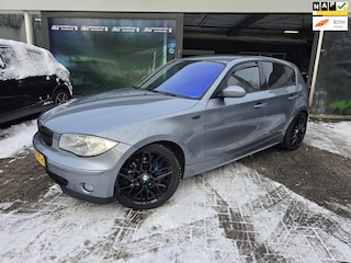 BMW 116i High Executive| 3E EIGENAAR | 12MND GARANTIE | CRUISE | AIRCO | LMV |