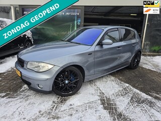 BMW 116i High Executive| 3E EIGENAAR | 12MND GARANTIE | CRUISE | AIRCO | LMV |