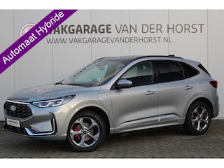 Ford Kuga 2.5-243pk PHEV ST-Line X. Van €. 54.937,- voor €. 43.735,- Trekgewicht van 2.100kg ! Elektr. panodak., elektr. trekhaak, stoel-, stuur- en voorraamverw., 360gr. Camera, HUD, AppleCarplay/Androidauto, Elektr. verstelb. comfortstoelen, LED verl.