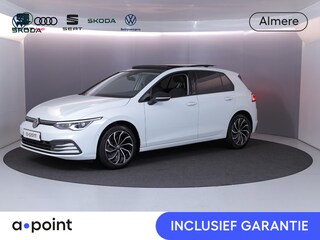 Volkswagen Golf 1.5 eTSI Life United 150 pk Automaat (DSG) | Navigatie | Panoramadak | Parkeersensoren (Park assist) | Matrix LED koplampen | Stoelverwarming |