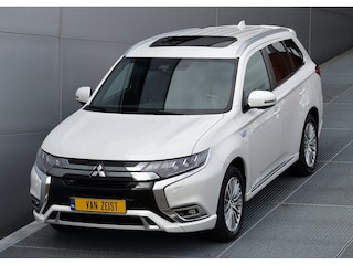 Mitsubishi Outlander PHEV 2.4 INSTYLE 4WD | PLUG IN HYBRID | V2G | FULL OPTIONS | SCHUIFDAK | ADAPTIEF CRUISE | FABRIEKSGARANTIE TOT 21-04-2029* | ALL IN RIJKLAARPRIJS