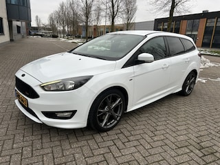 Ford Focus Wagon 1.5 ST-Line 182PK 18INCH SPORTST KEY-LESS