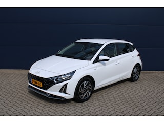 Hyundai i20 1.0 T-GDI MHEV 100pk DCT Automaat Comfort Smart | Navigatie | Parkeercamera | Airco | Apple Carplay/Android Auto | Lichtmetalen velgen |