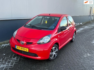 Toyota Aygo 1.0-12V Nieuwe apk Apple carplay