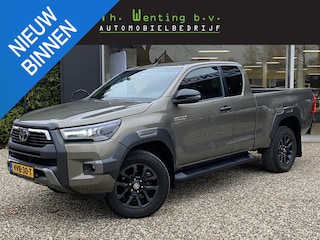 Toyota Hilux 2.4 D-4D Cool Comfort | Automaat | Adaptieve Cruise Control | Achteruitrijcamera | LED-verlichting | Stoelverwarming | Trekhaak | opbouw | EVT CAMPERUNIT |