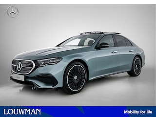 Mercedes-Benz E-klasse 300 e Sport Edition | Premium pakket | Nightpakket | MBUX Superscreen | Adaptieve Cruise Control | Burmester® 4D surround sound system | 20 inch multispaaks velgen |