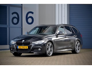 BMW 3-serie Touring 320i M Sport / Panoarama / Leder / NL Auto / 19 Inch / Shadowline