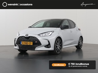 Toyota Yaris 1.5 Hybrid GR Sport | Navigatie | Parkeercamera | Stoelverwarming | Head-Up | Keyless Go |